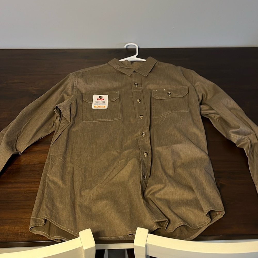 Wrangler size large long sleeve